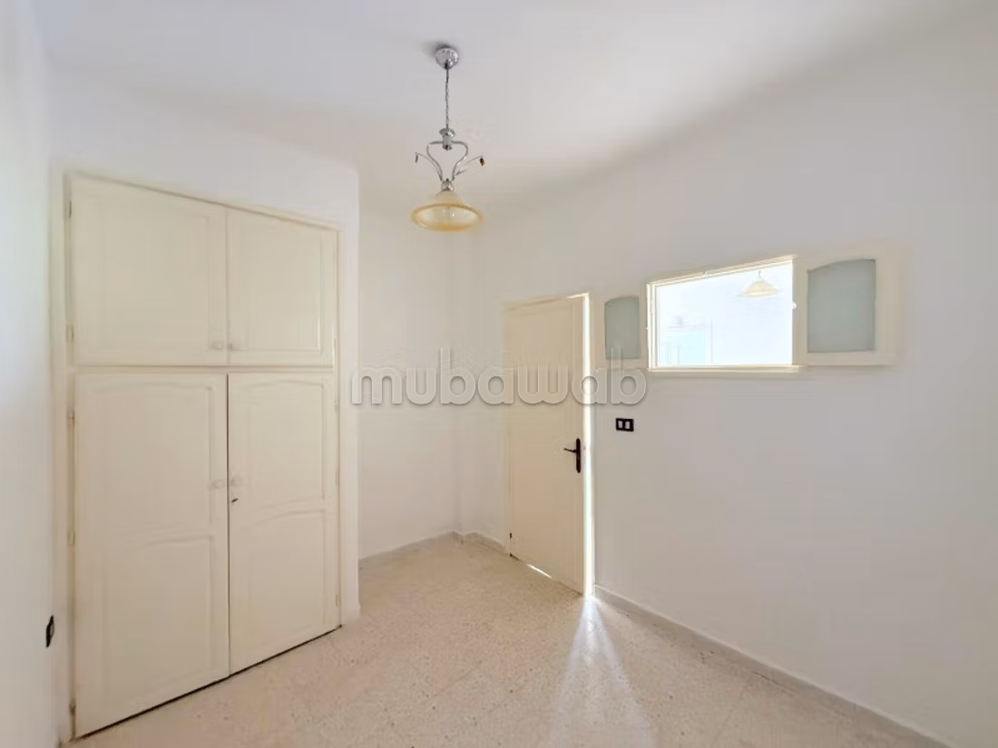 Villa indipendente composta da 3 appartamenti