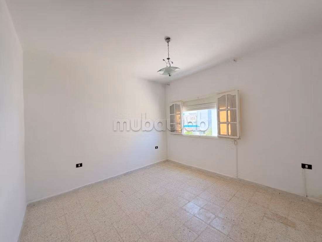 Villa indipendente composta da 3 appartamenti