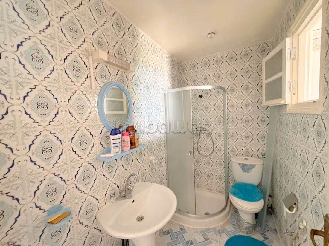 Villa indipendente composta da 3 appartamenti