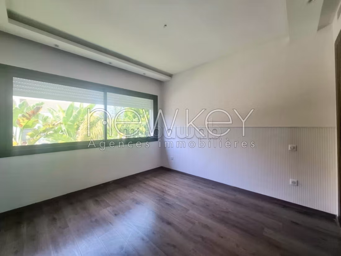 A Coquette Triplex Villa S3 for rent in La Soukra