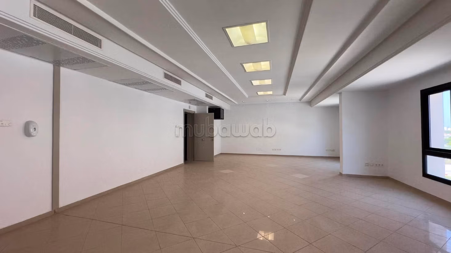 In affitto Edificio professionale di 3291 m² Lago II