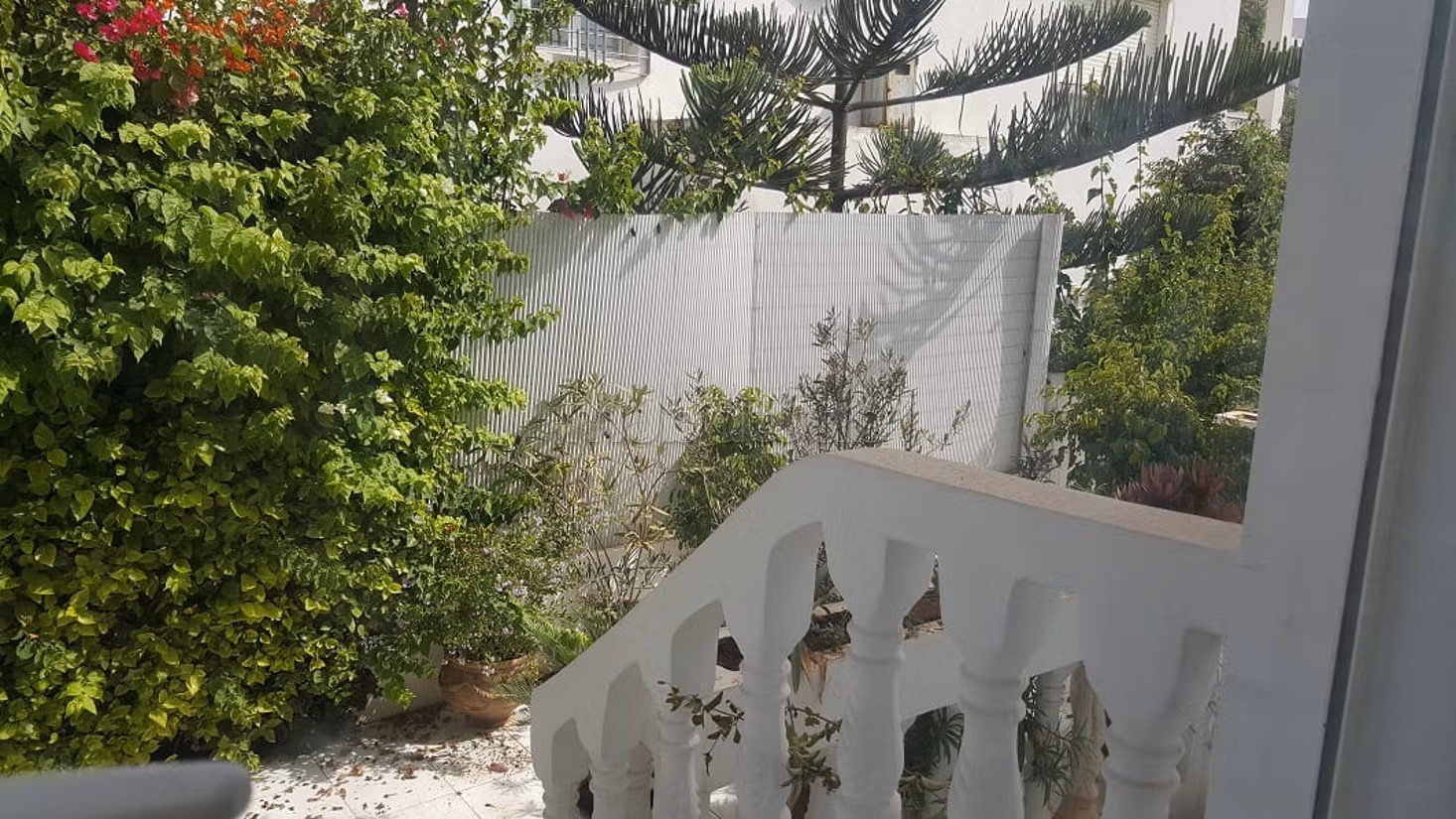 Très belle villa, dans résidence calme et paisible, quartier morocco mall