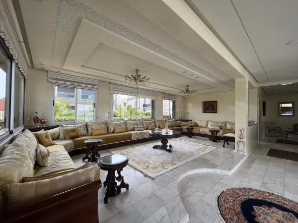 À Vendre – Superbe Villa à Dar Bouazza