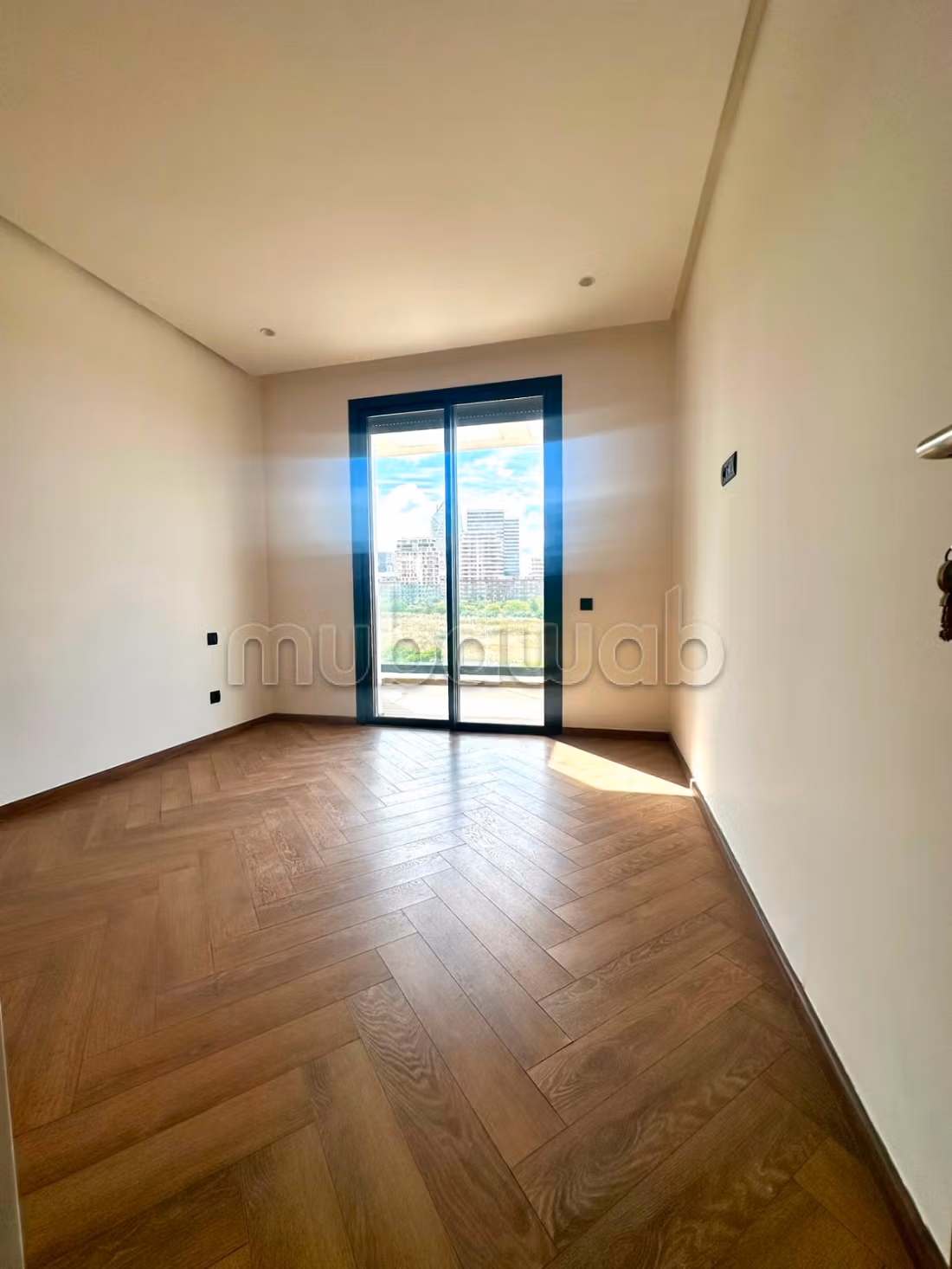 Superbe appartement vide à louer à CFC — 4