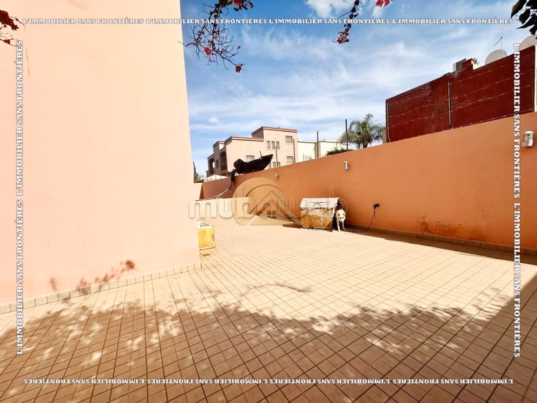Empty villa for sale in Targa, Marrakech – Private property – 400 m² total / 160 m² livable