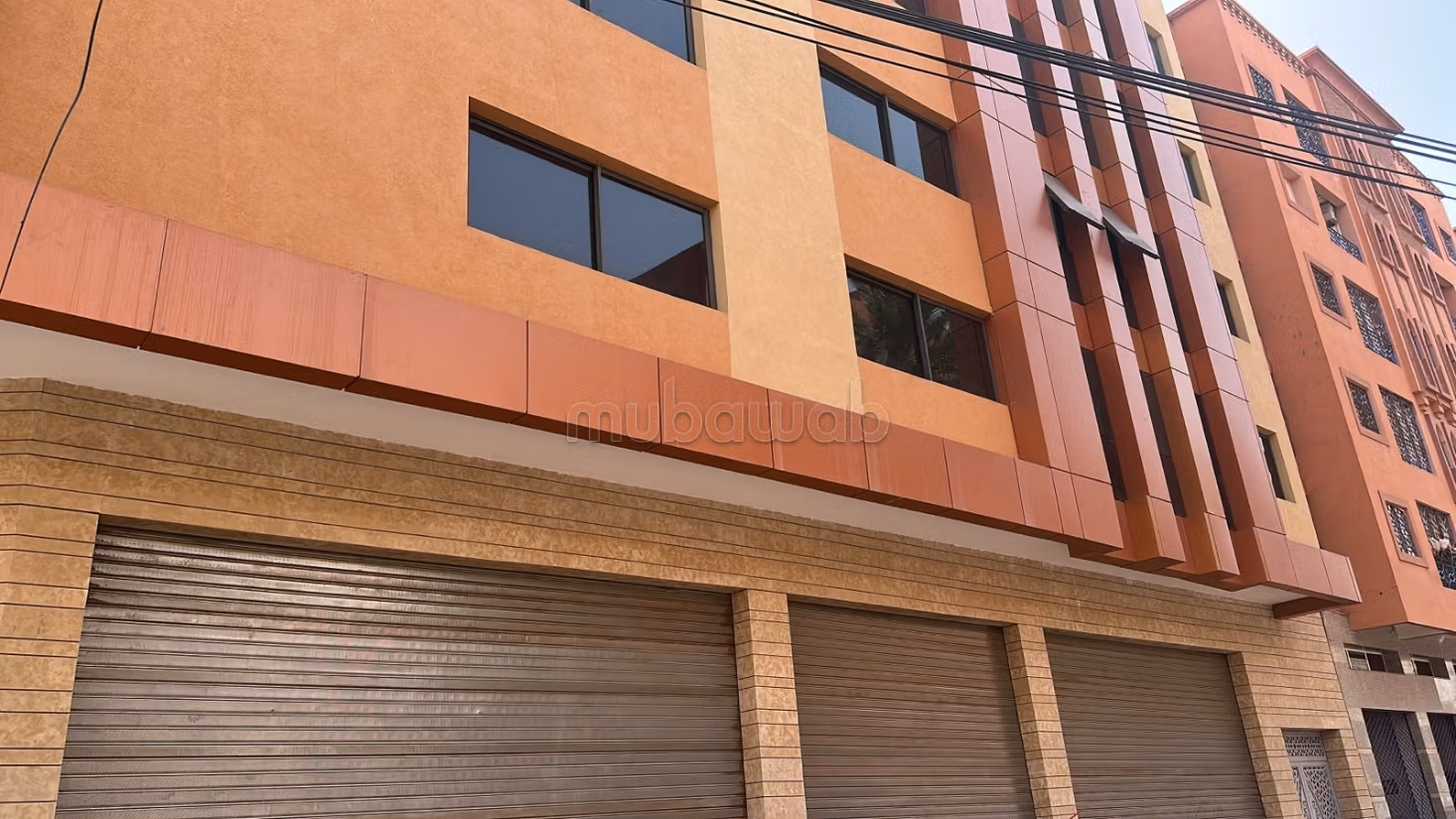 Bureaux en vente à Guéliz. Superficie 68 m². Double vitrage et porte blindée