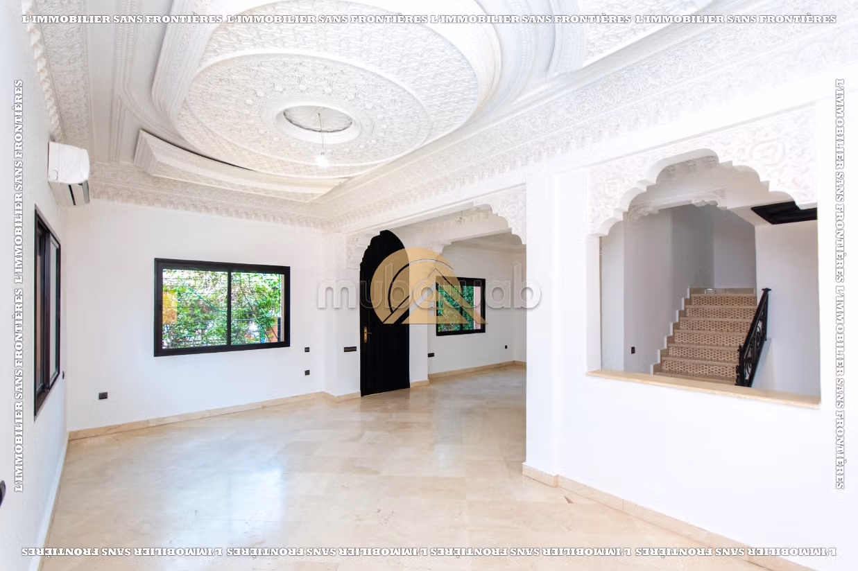 Empty villa for rent in Targa, Marrakech – Secure residence – 350 m²