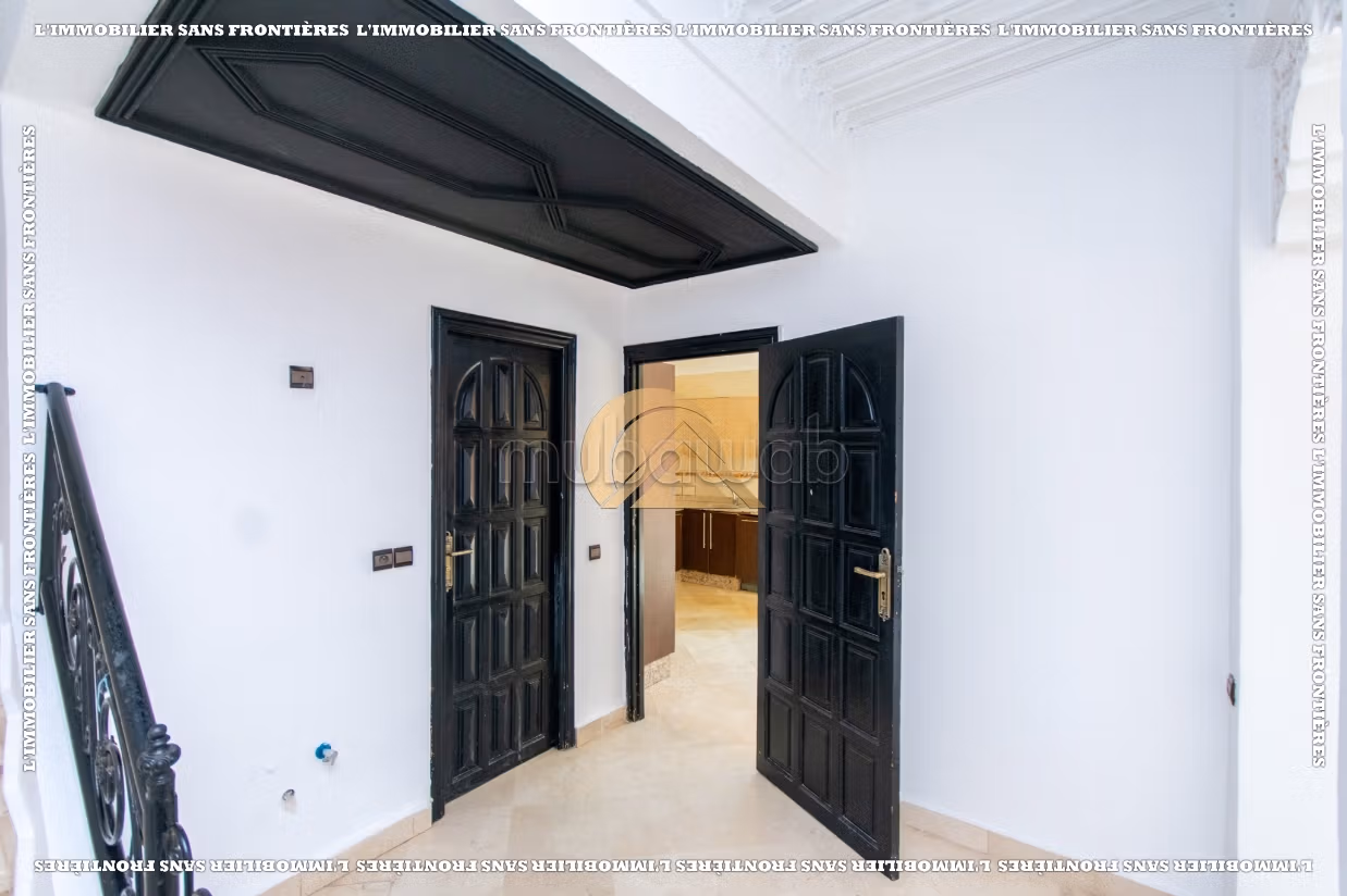 Empty villa for rent in Targa, Marrakech – Secure residence – 350 m²