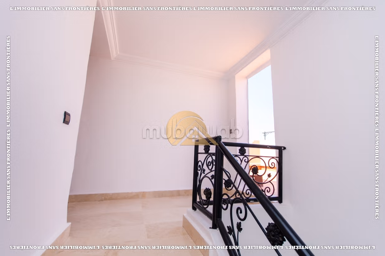 Empty villa for rent in Targa, Marrakech – Secure residence – 350 m²
