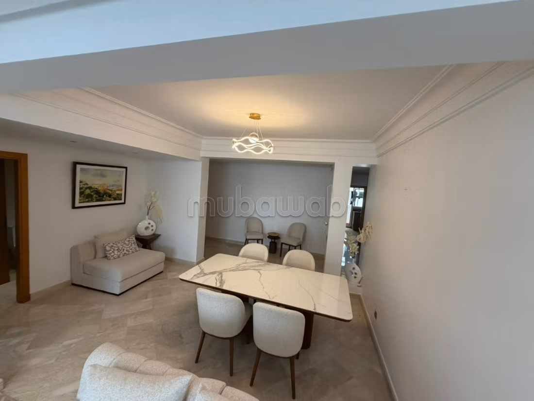 Appartement de 107 m² à vendre – Place Mozart — 3