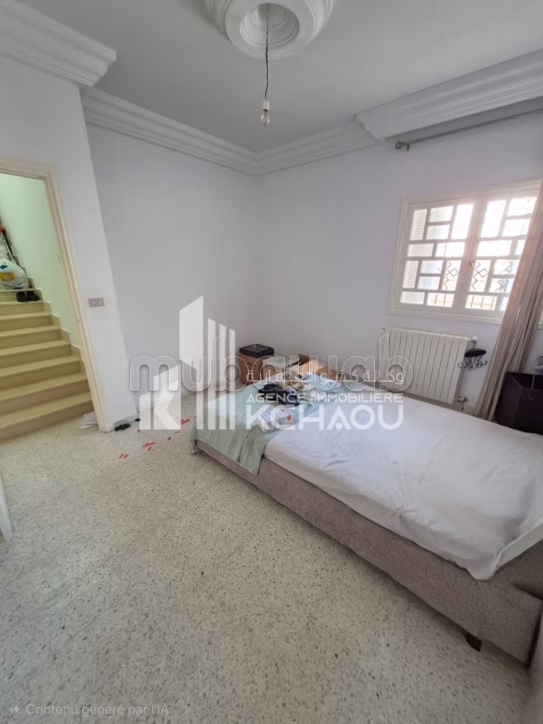 A louer s2 étage villa vide avec terrasse