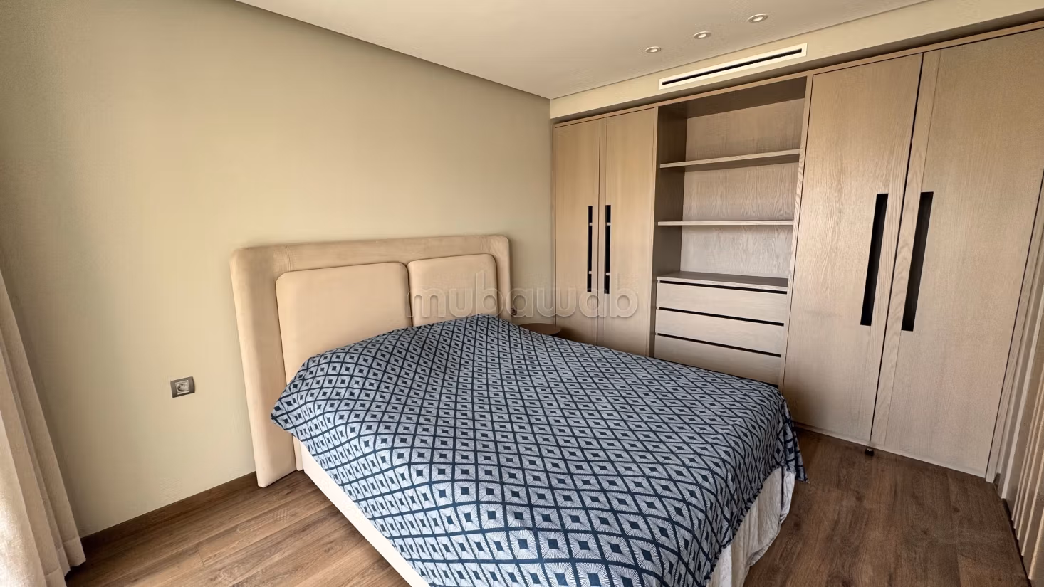 Appartement en location à Ferme Bretonne Superficie 45 m².
Meublé — 4