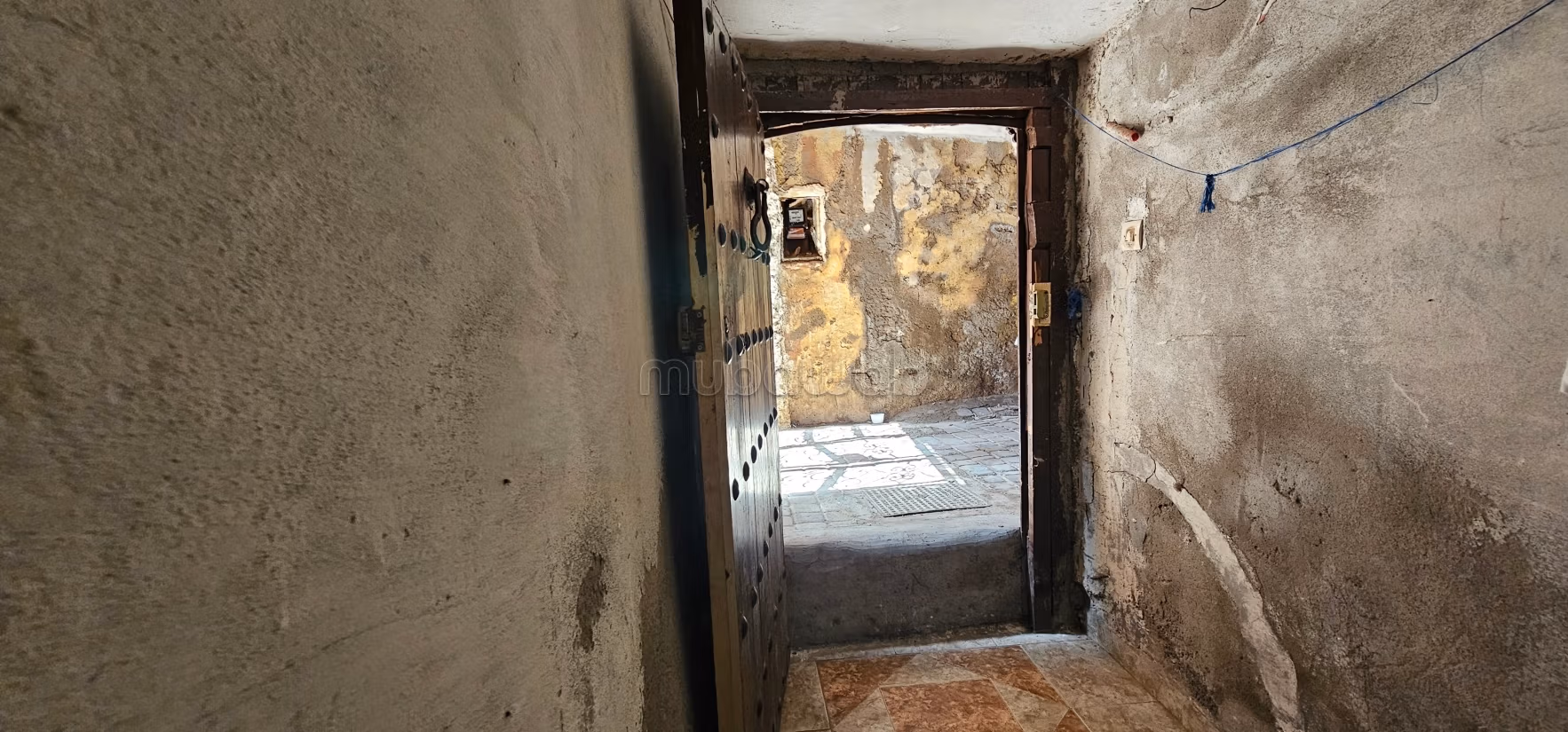 Maison à vendre à Arset El Houta. 7 belles chambres. Salon marocain et antenne satellite