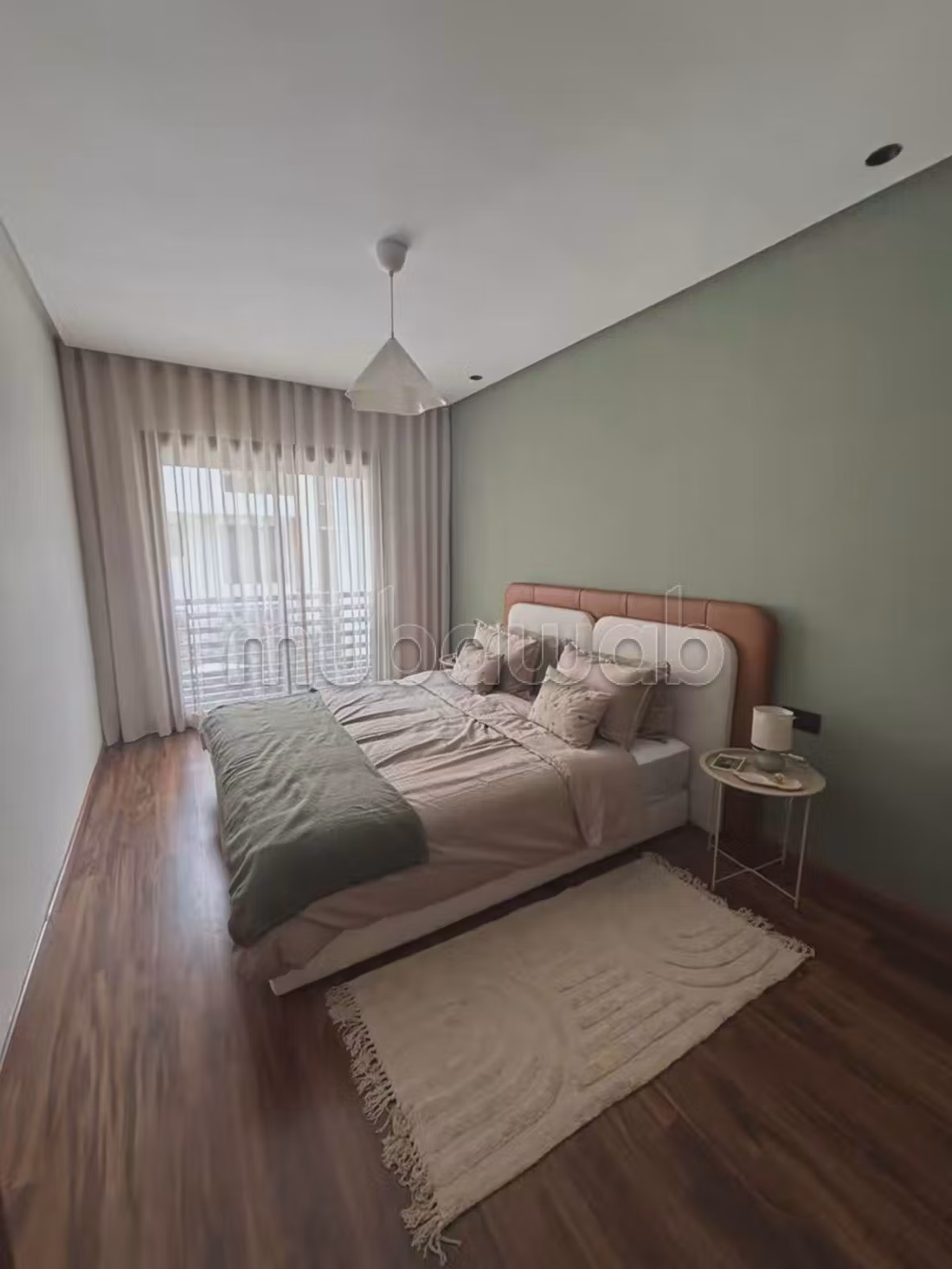 Bellissimo appartamento in affitto a Ville Verte. Dimensione 92 m². Completamente arredato