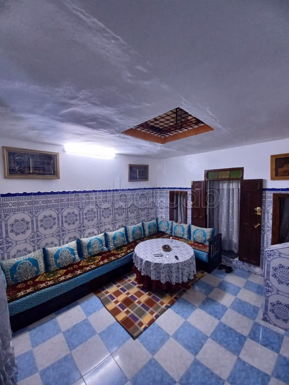 Very beautiful house for sale in Chefchaouen. 4 excellent rooms. Quiet environment overlooking the mountains