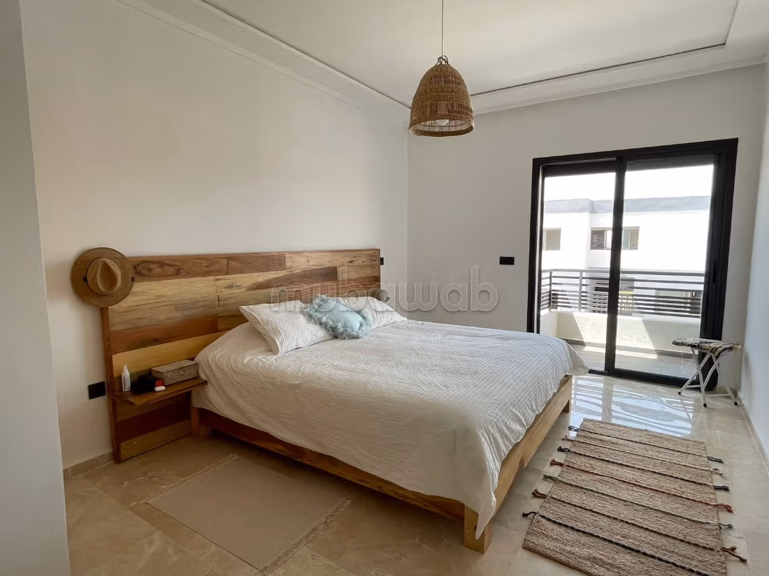 Piso en venta. Dimensión 102 m². Servicio de conserjería, chimenea