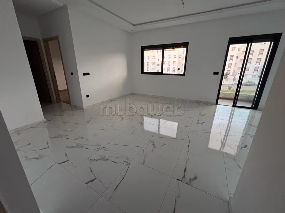 Appartement à louer à Tanja balia