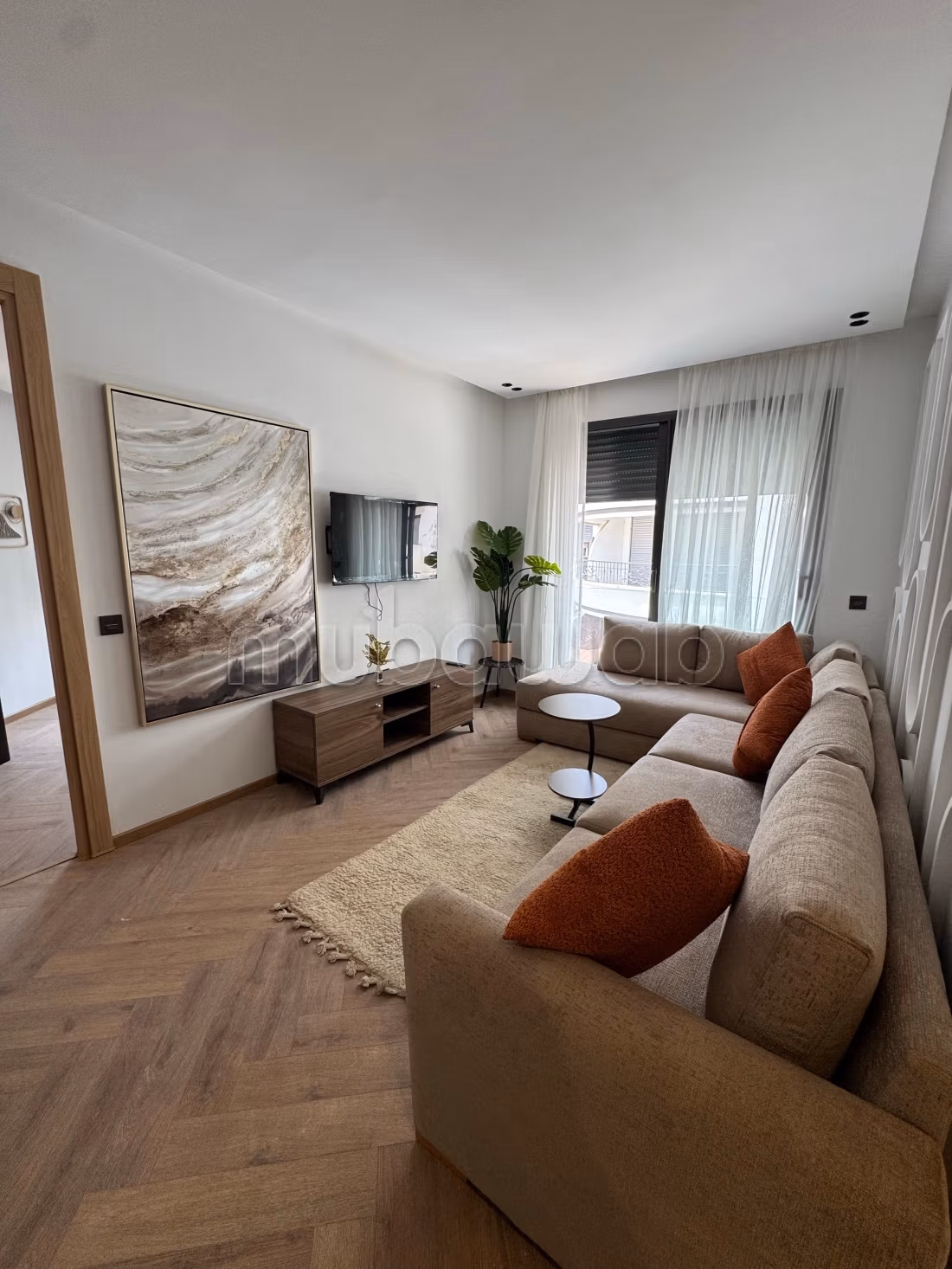 Appartement en location à Ferme Bretonne Hay Arraha. 1 Pièce. Antenne parabolique, résidence sécurisée