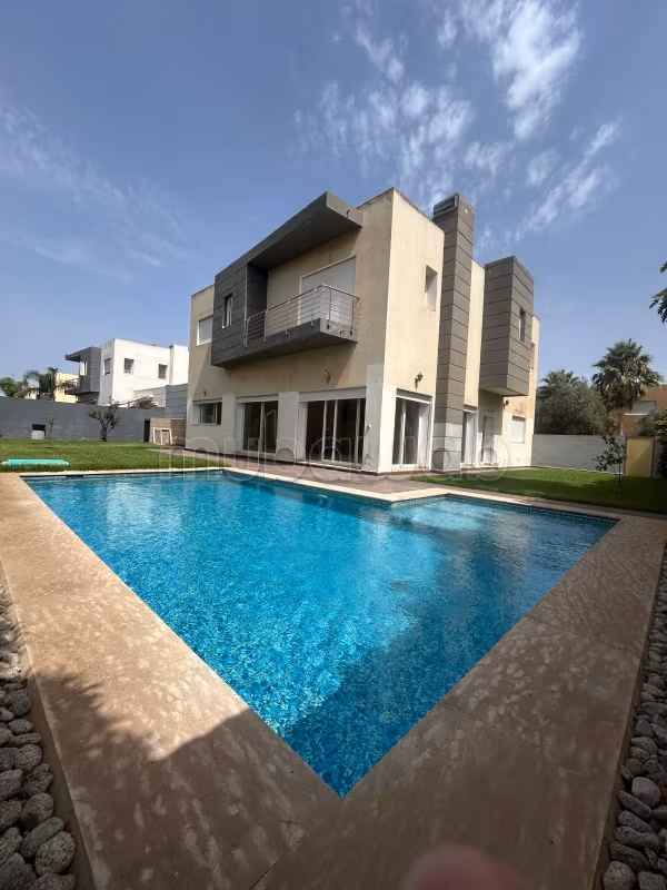 Villa jumelée en vente a Lilas Park 
Bouskoura