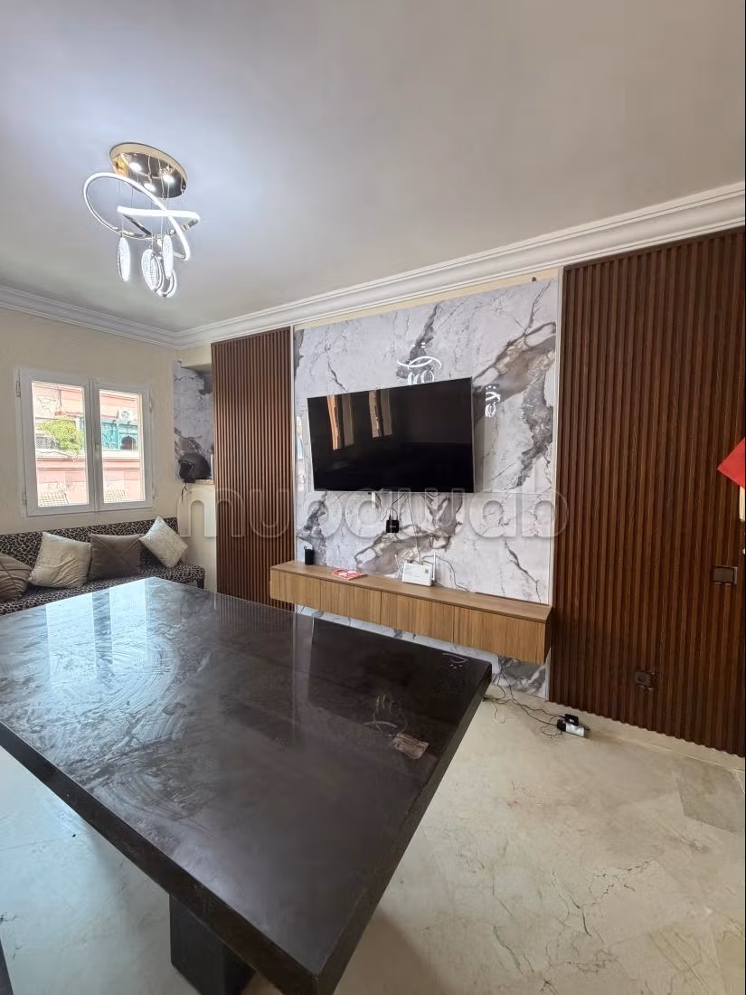 Superbe appartement à vendre à Guéliz. 2 belles chambres. Bien meublé