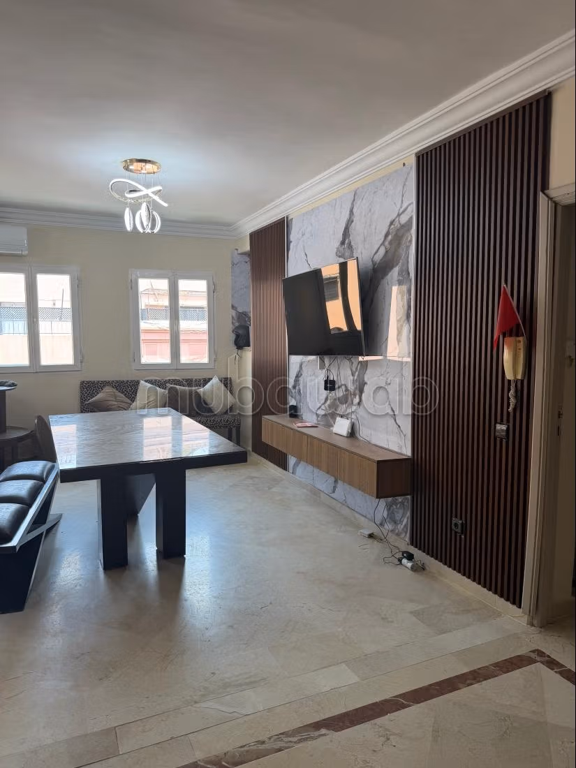 Superbe appartement à vendre à Guéliz. 2 belles chambres. Bien meublé — 3