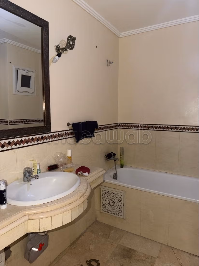 Superbe appartement à vendre à Guéliz. 2 belles chambres. Bien meublé — 5