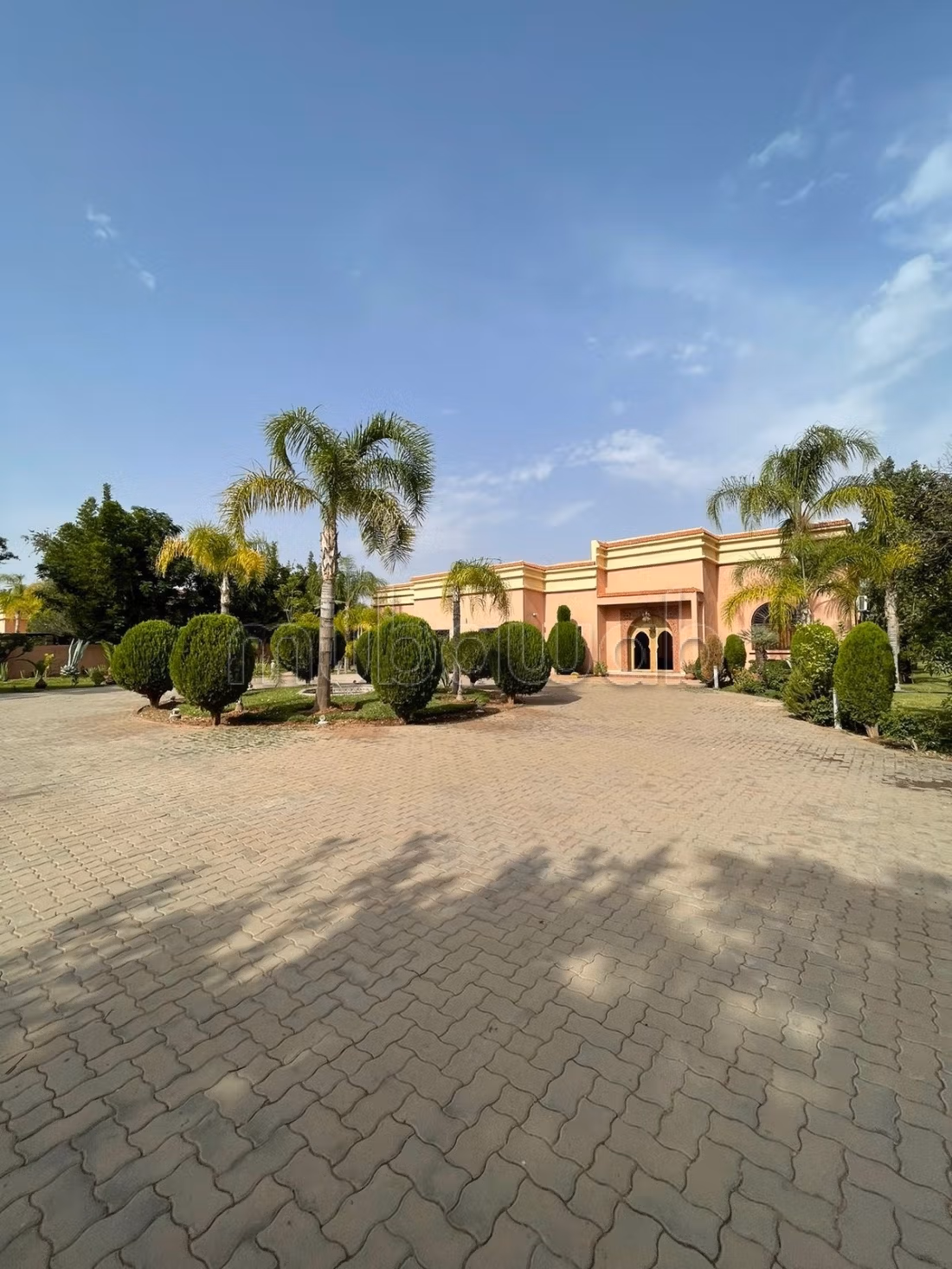 Venta villa de lujo a Route de Fez. 7 piezas confortables. Meublé