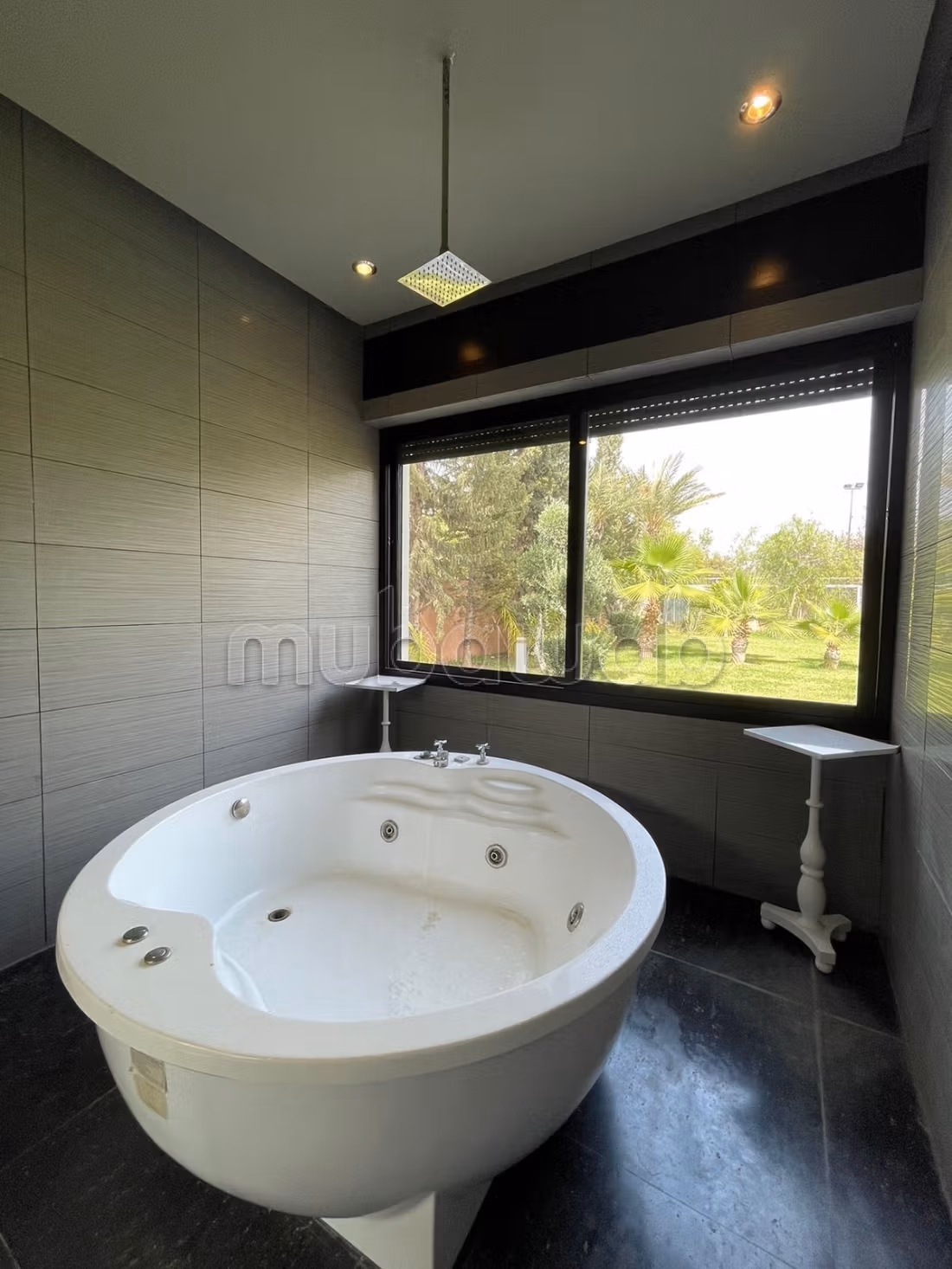 Venta villa de lujo a Route de Fez. 7 piezas confortables. Meublé