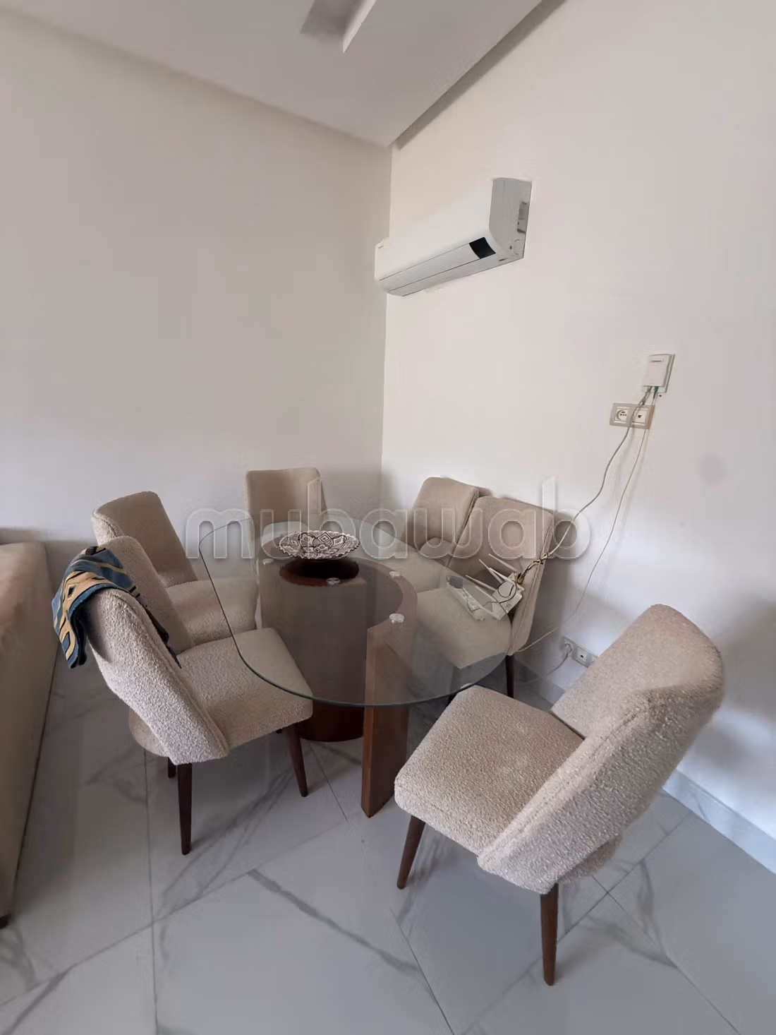 À louer appartement meublé 109 m² 
Sable d'Or — 4