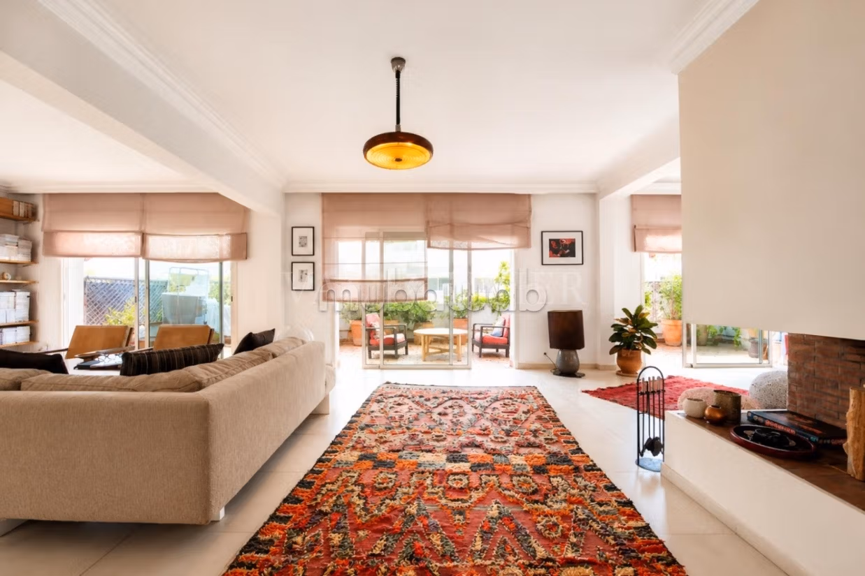 Location magnifique Duplex vide 300m2 avec terrasse à Racine,
Casablanca — 5