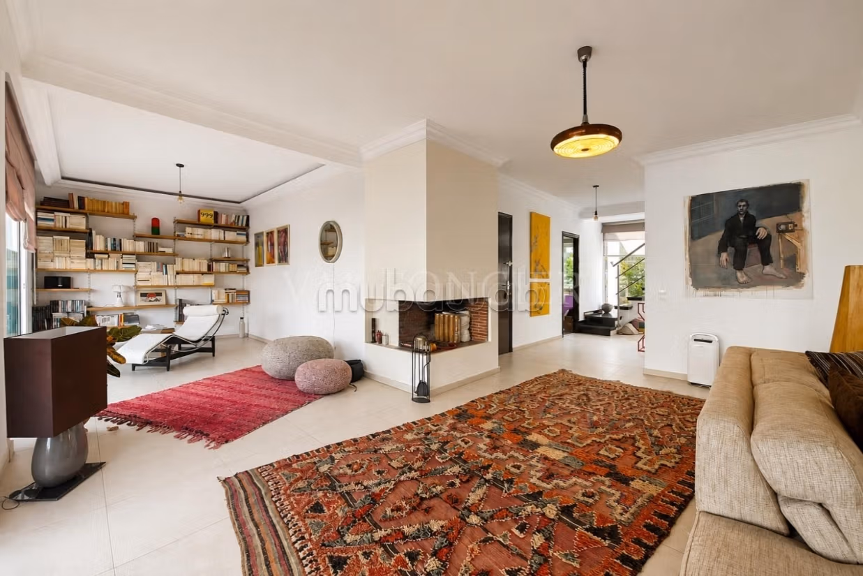 Location magnifique Duplex vide 300m2 avec terrasse à Racine,
Casablanca — 3