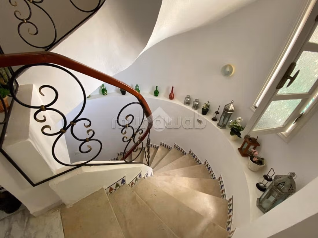 Villa individuelle avec piscine à chott Mariem