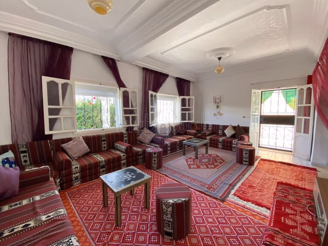 Villa individuelle avec piscine à chott Mariem