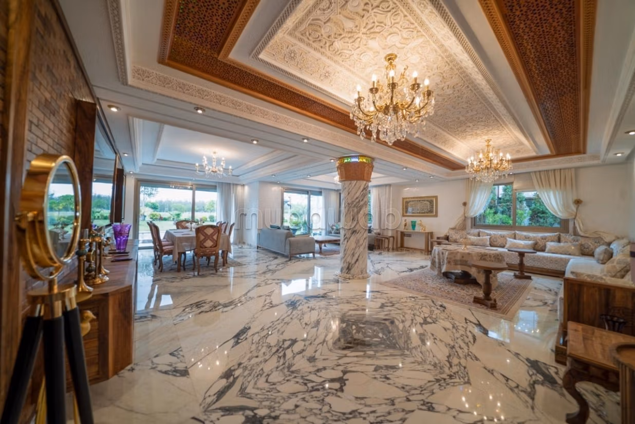 Prestige Golf Front Villa Te Koop
