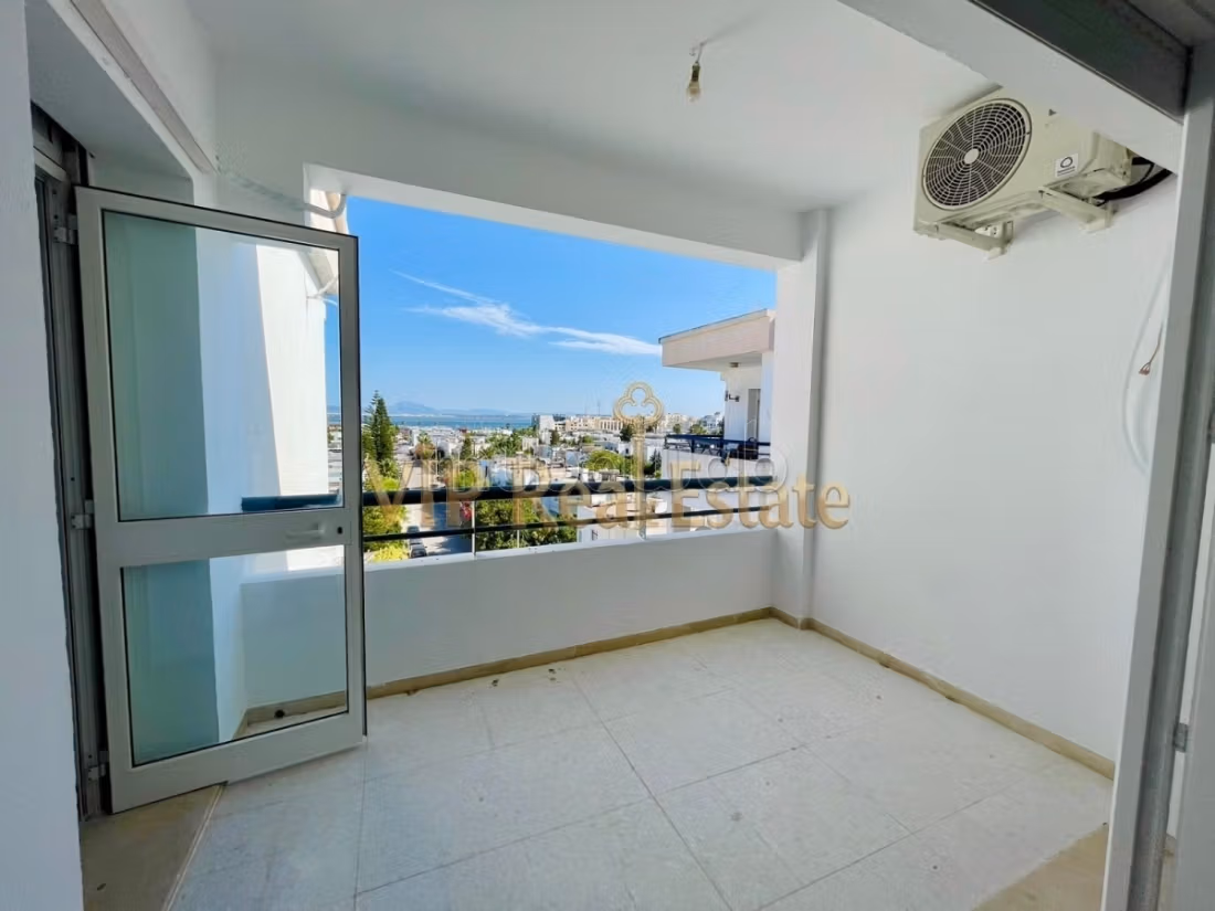 Apartment for rent in Les Berges Du Lac 1.3 pleasant rooms. Sea view, central heating