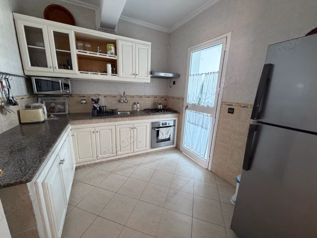 Appartement te huur in Mershan Tanger met Terras en Parkeren