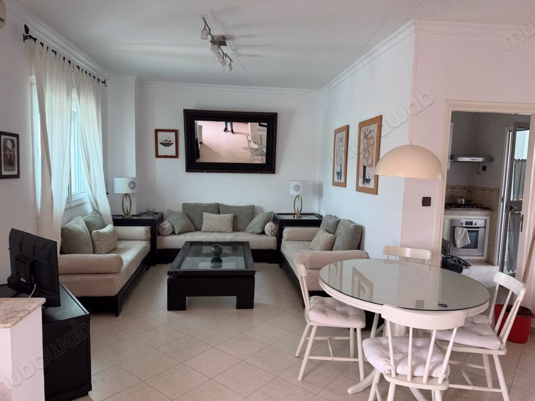 Appartement te huur in Mershan Tanger met Terras en Parkeren