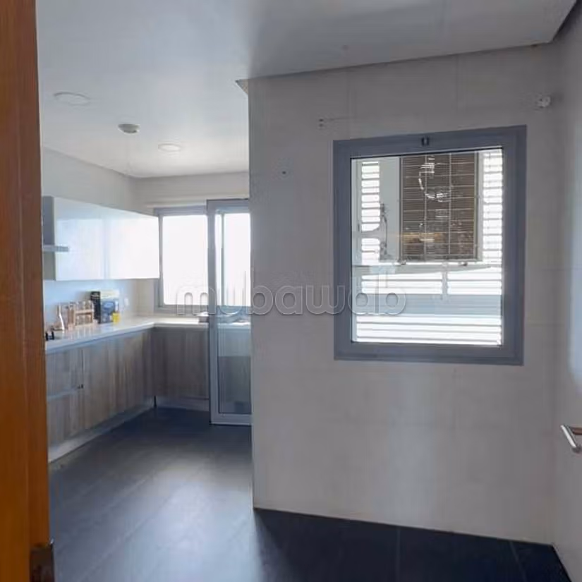 Appartement à Louer de 174.0 m² à Casablanca, 
Casablanca Marina — 3