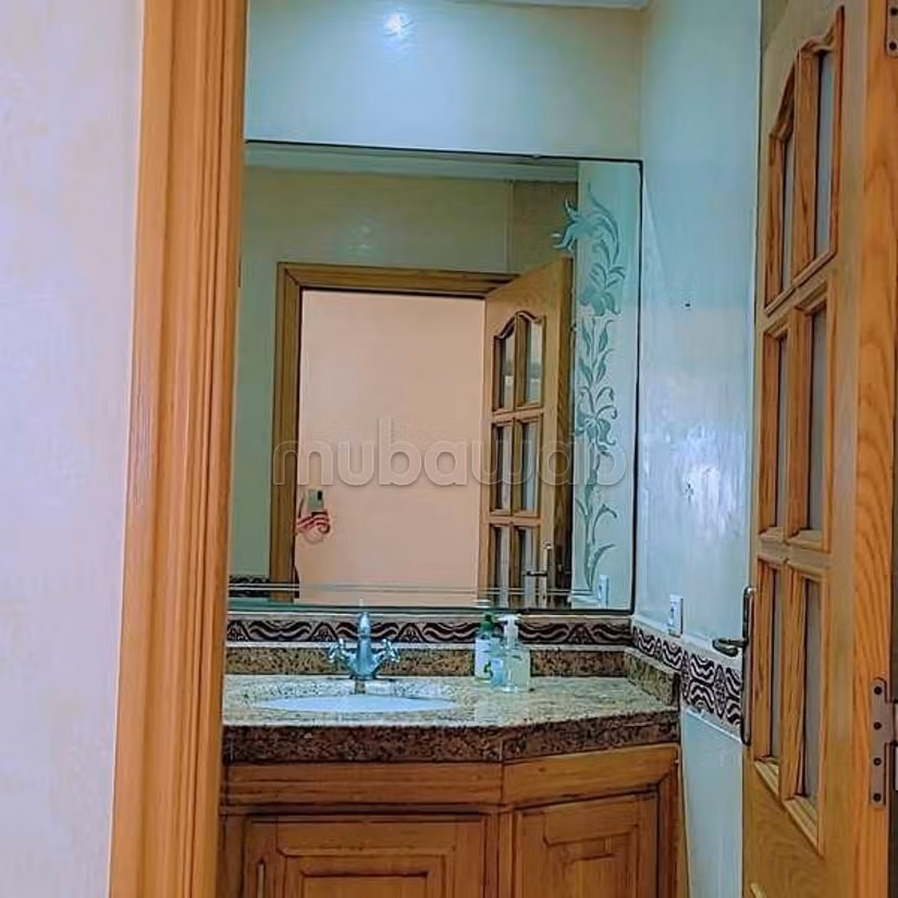 Appartement à Louer de 215.0 m² à Casablanca, Maarif