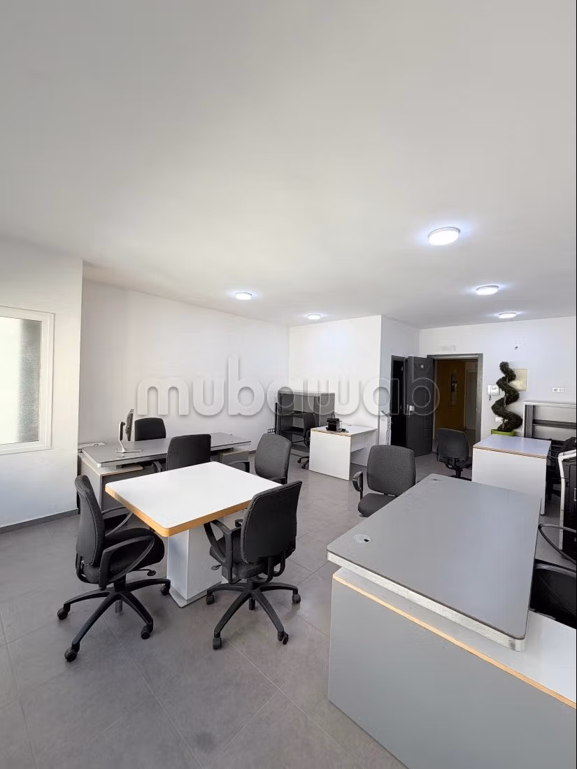 Mooie kantoren te huur in het centrum uitgerust