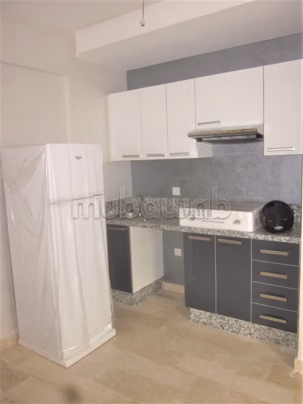 Luxe studio 46m2 aan Bd Abdelmoumen tegenover de tram