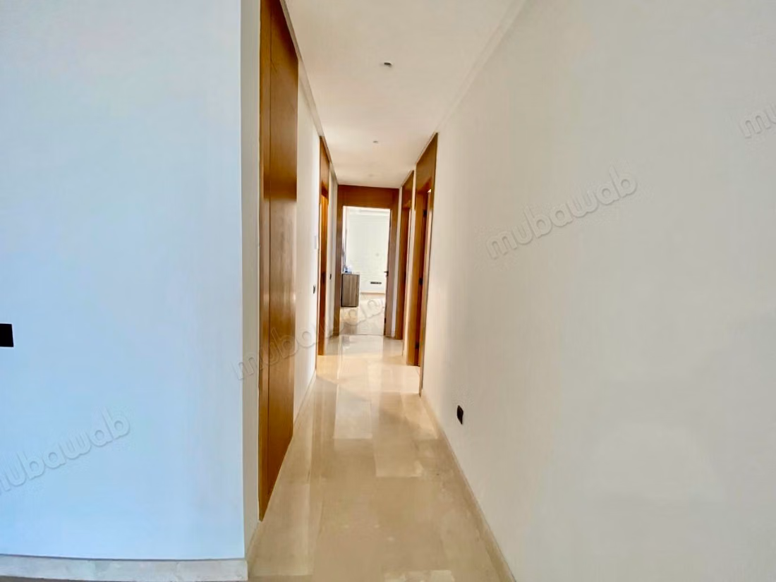 Hermoso apartamento en alquiler en Casablanca Finance City. Superficie 160 m²