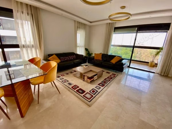 Bell'appartamento in affitto a Casablanca Finance City. Superficie 160 m²