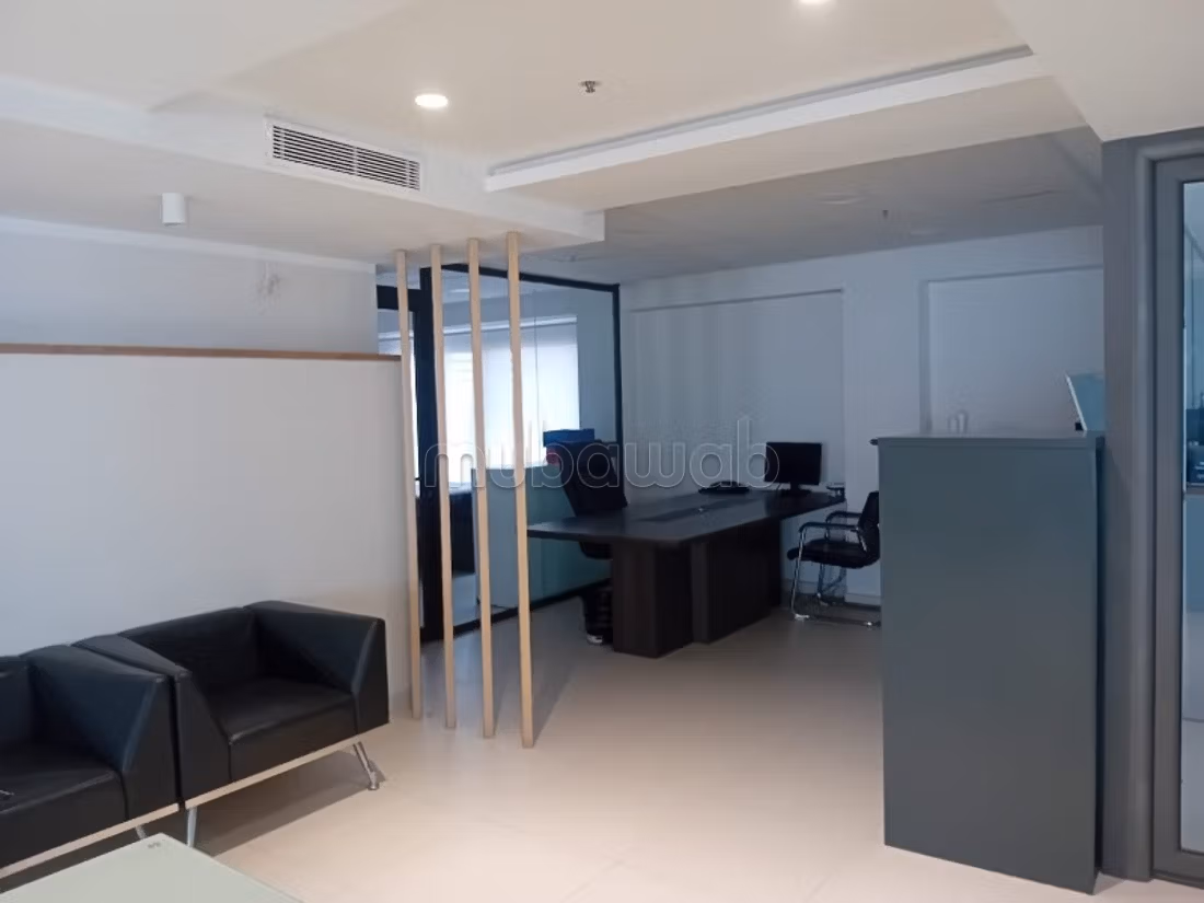 Villa a usage de BUREAUX sur Bd au CIL