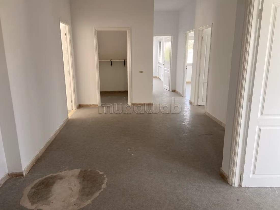 In affitto – Ufficio di 250 m² a Charguia 1