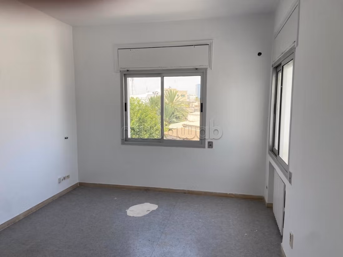 In affitto – Ufficio di 250 m² a Charguia 1