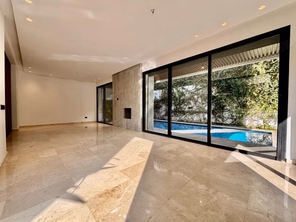 Villa vide à louer 
CGI Ville verte