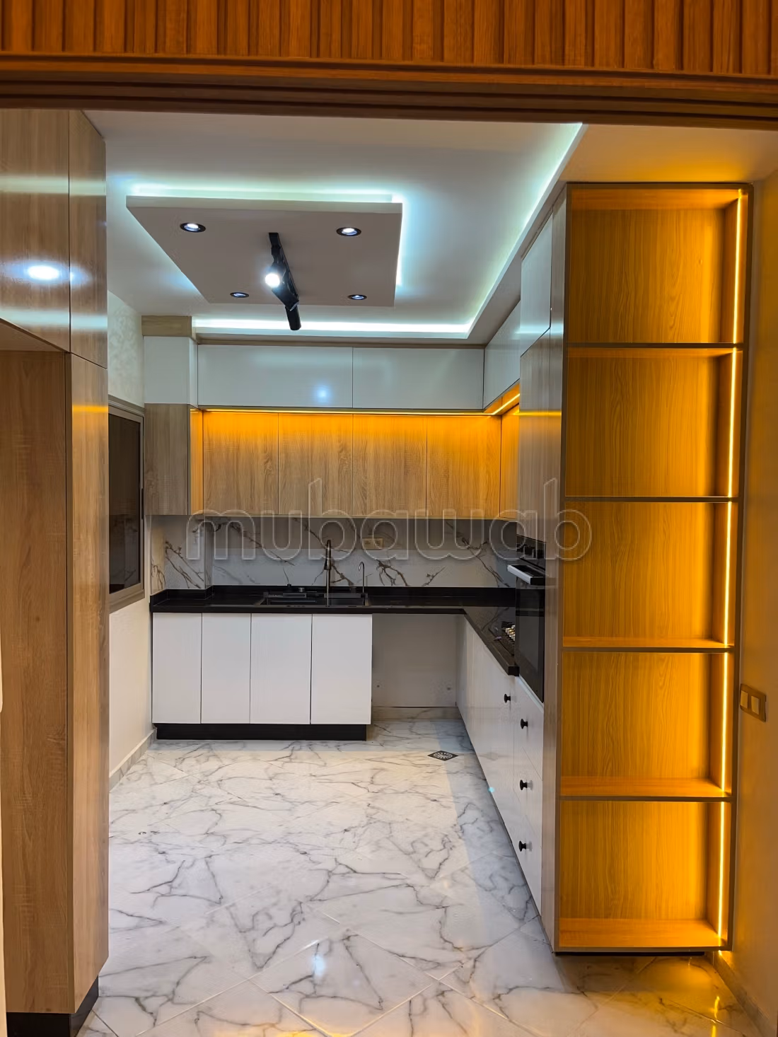 Apartamento nuevo en venta en Bouznika Superficie 107 m² cerca de la mezquita y la escuela privada sola en el piso condiciones de apoyo disponibles