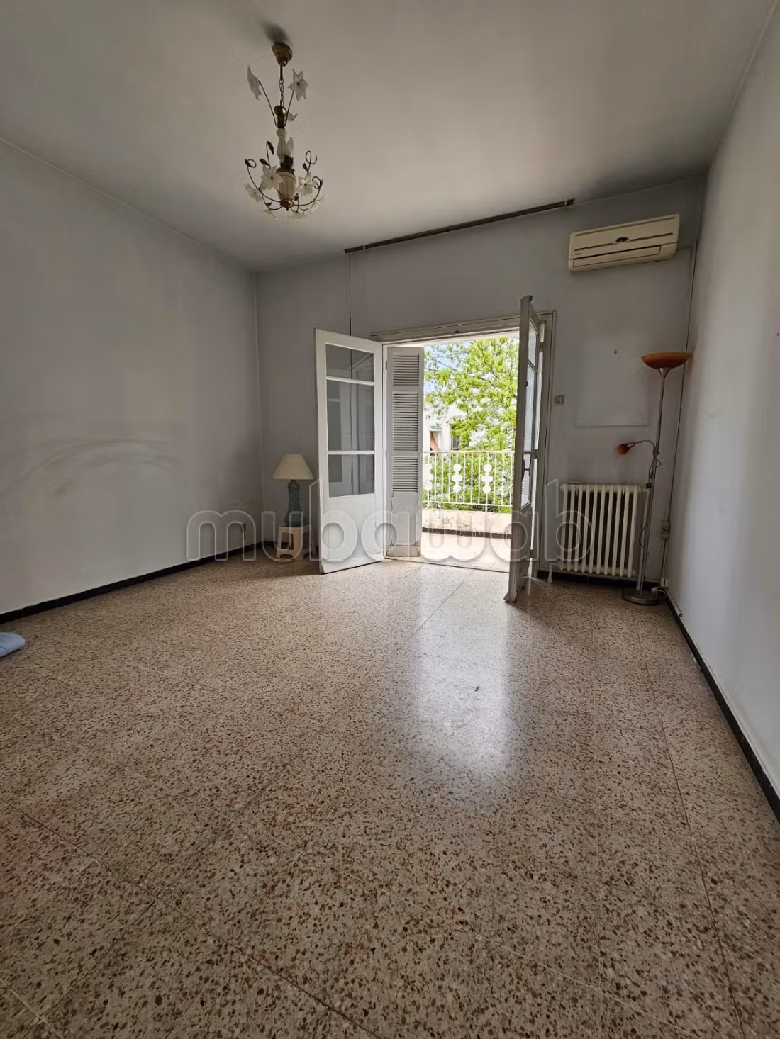 À Vendre – Villa de Prestige à Mutuelle Ville