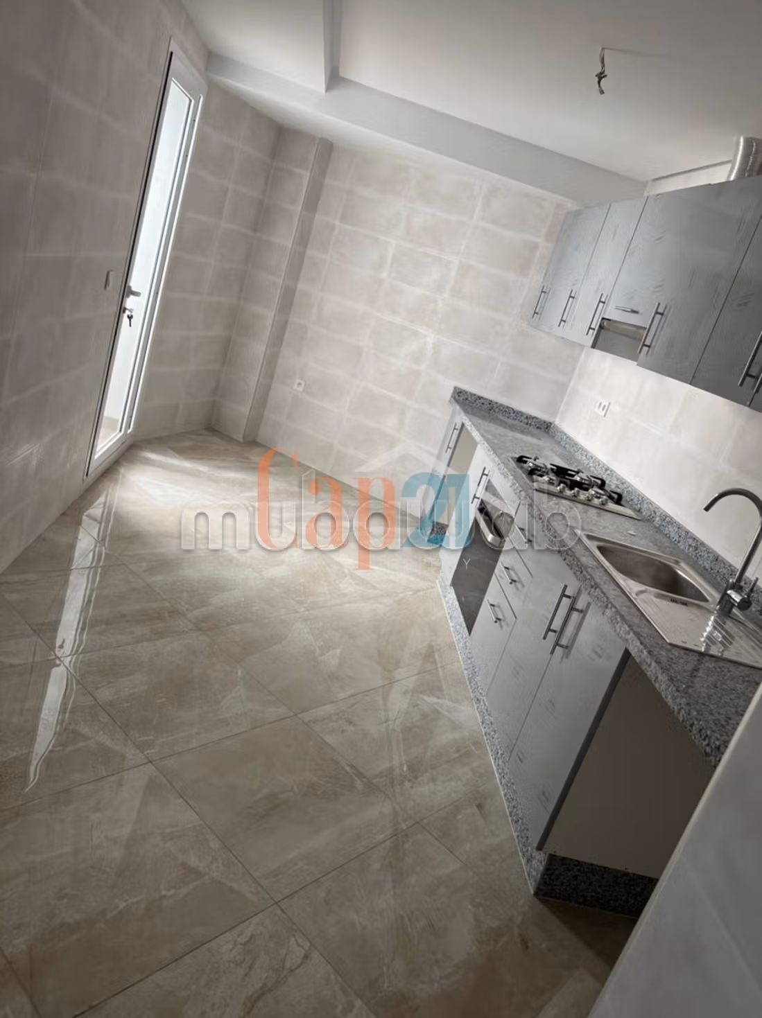 Appartement vide de 155 m² à louer 
avenue Bethoven — 4